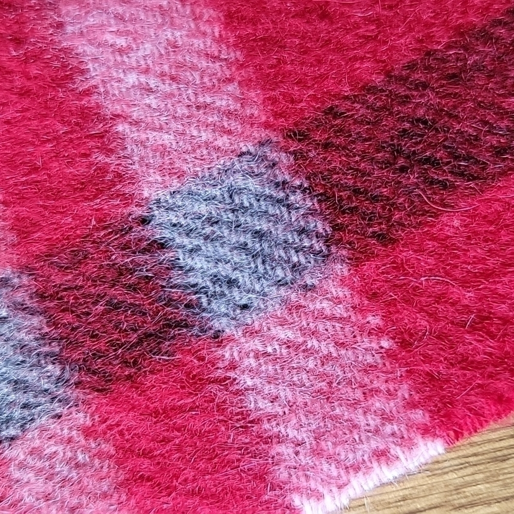 Cashemere Charter Club Exploded Signature Red Plaid Soft Scarf Fringe Holiday - Picture 5 of 14